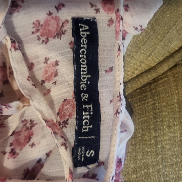 Top - Picture 3 of 3